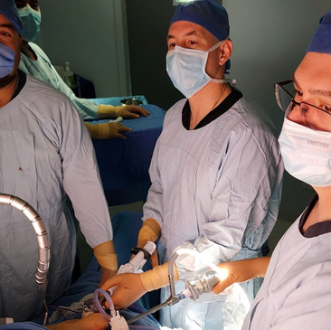 Slider image (6) Dr. Cristobal Garza | Spanish Profile